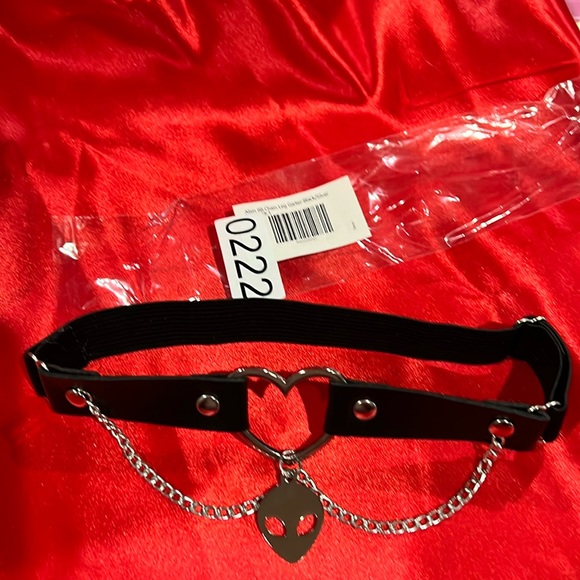 I ❤️ Alien Garter - Picture 10 of 10